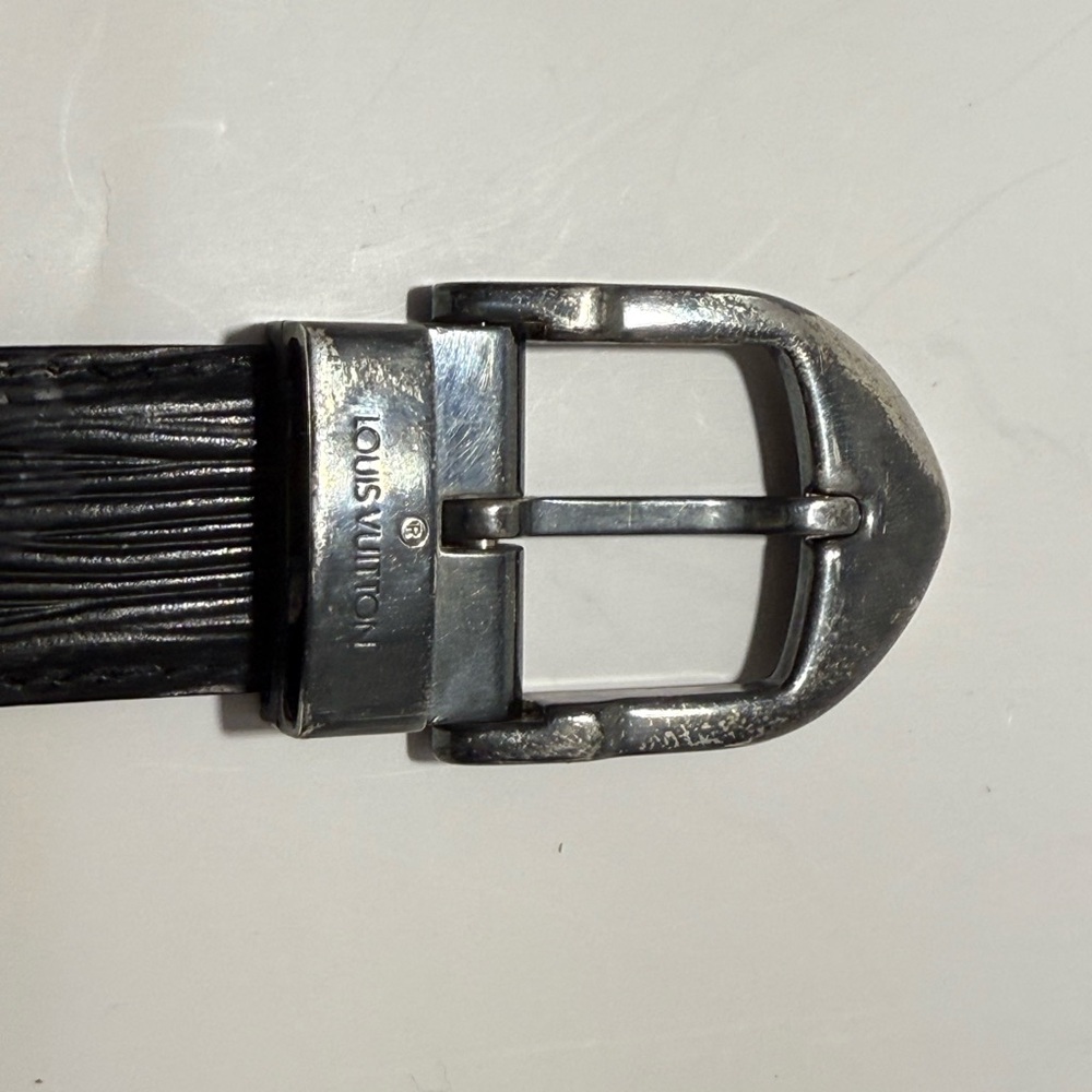Louis Vuitton Vintage Black Leather belt with silver buckle.